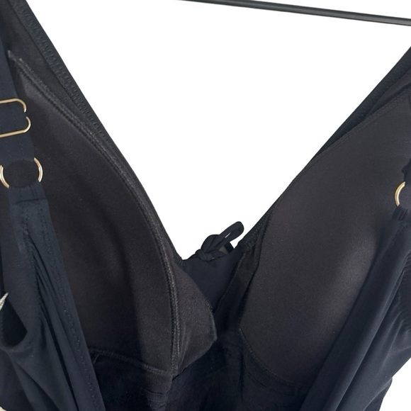 New! Gottex Golden‎ Touch One Piece V Neck Swimsuit - Picture 5 of 7